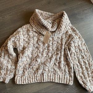 NWT Moon and Madison Cropped Sweater